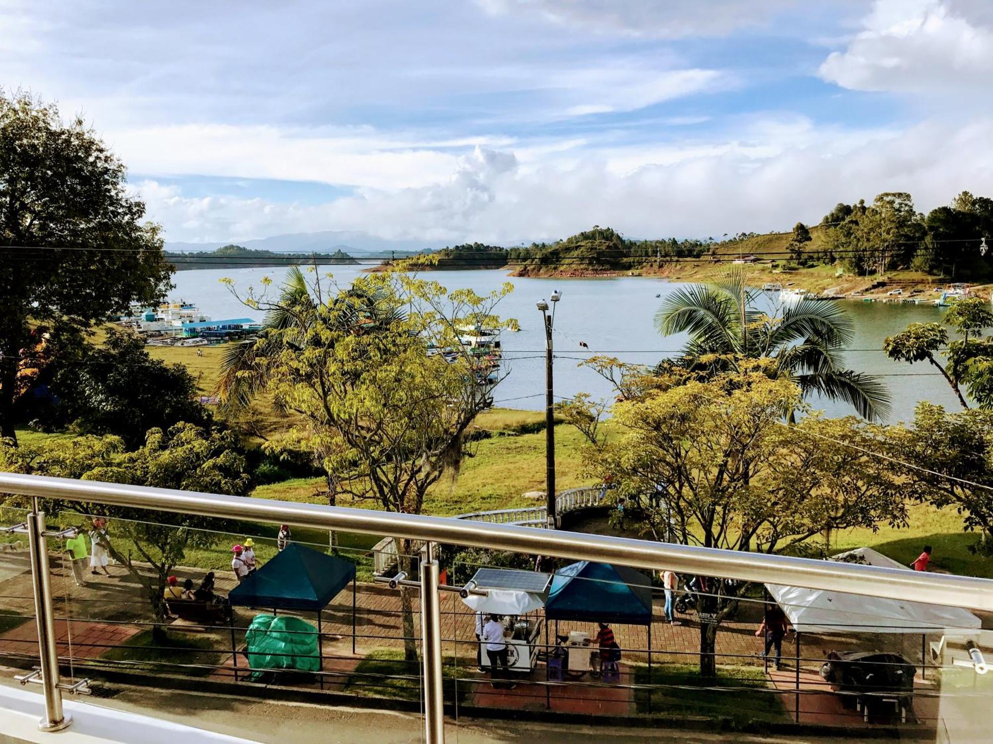 Aptos Vista Al Embalse, Frente Al Lago, Restaurantes, Bares Guatapé Værelse billede
